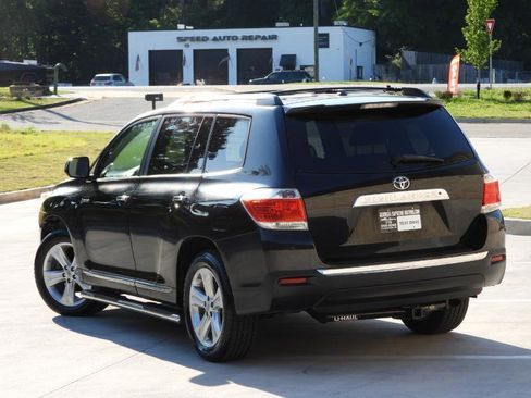 Used 2011 Toyota Highlander Limited w/ Tow Pkg FWD image 15