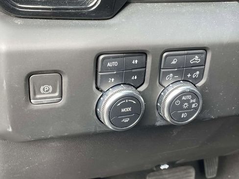 Certified 2022 GMC Sierra 1500 AT4X image 17