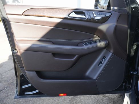 Used 2019 Mercedes-Benz GLS 450 4MATIC image 24