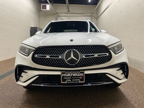 Used 2025 Mercedes-Benz GLC 350e 4MATIC image 6