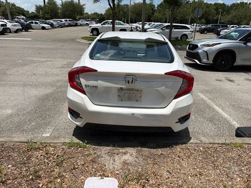 Used 2018 Honda Civic LX image 4