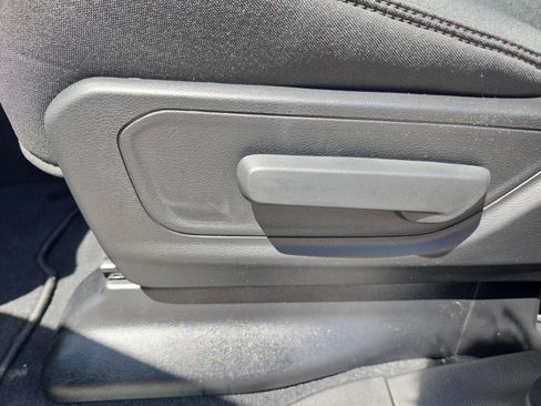 New 2026 RAM 1500 Express AWD/4WD image 15