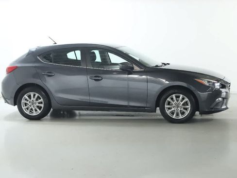 Used 2016 MAZDA MAZDA3 i Sport w/ Preferred Equipment Package FWD image 11