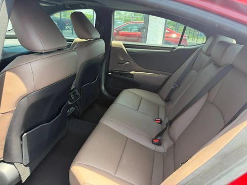 Used 2023 Lexus ES 350 w/ Premium Package FWD image 18