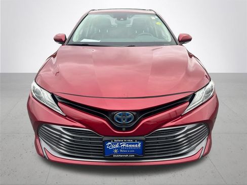 Used 2018 Toyota Camry XLE w/ Audio Package FWD image 3