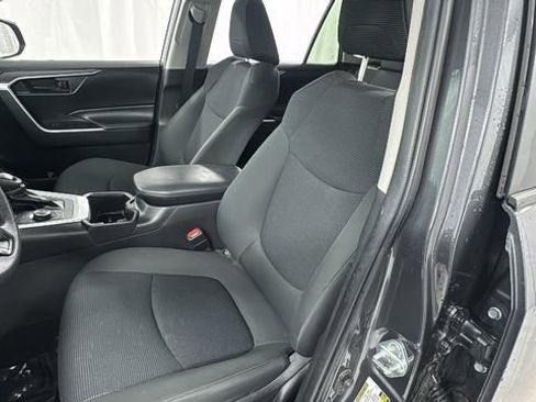 Used 2024 Toyota RAV4 LE image 10