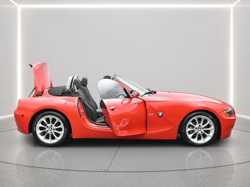 Used 2004 BMW Z4 2.5i RWD image 19