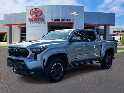 Used 2024 Toyota Tacoma TRD Sport RWD image 4