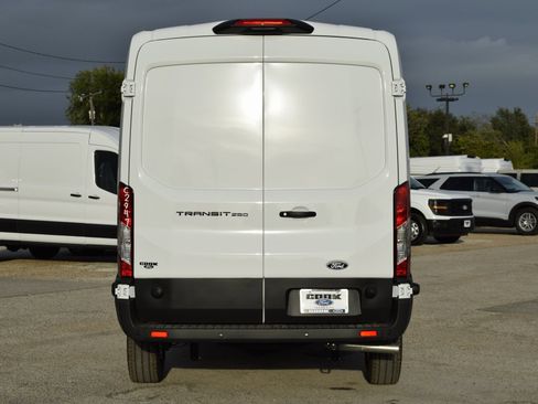 New 2026 Ford Transit 250 148 Medium Roof w/ Load Area Protection Package image 5