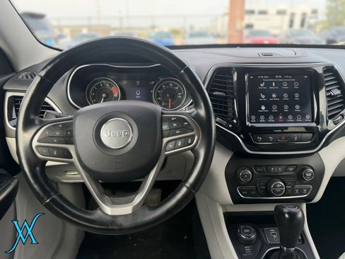 Used 2021 Jeep Cherokee Limited AWD/4WD image 29
