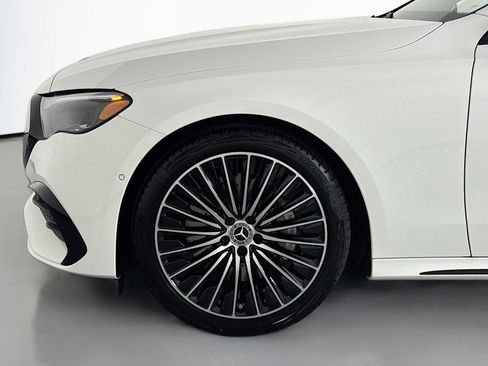 New 2026 Mercedes-Benz E 450 4MATIC Sedan image 9