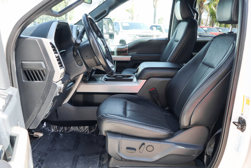 Used 2022 Ford F350 Lariat w/ Black Appearance Package AWD/4WD image 19