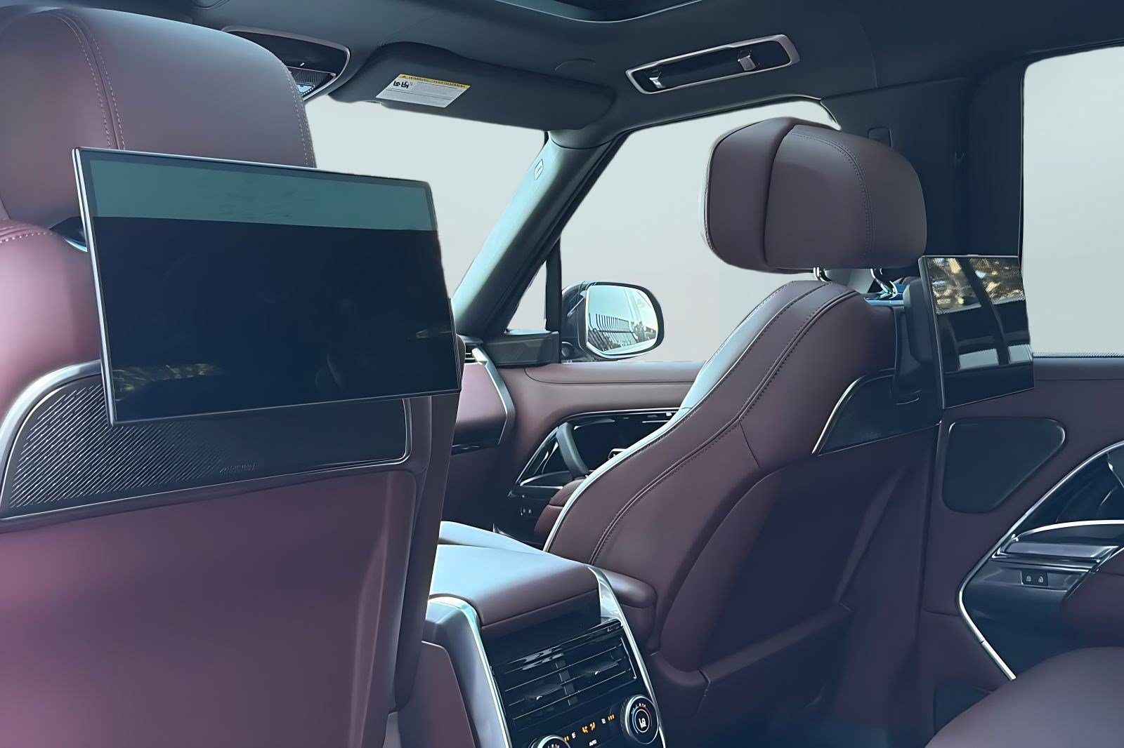 New 2026 Land Rover Range Rover Autobiography AWD/4WD image 23