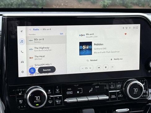 Used 2023 Toyota Highlander Limited image 20