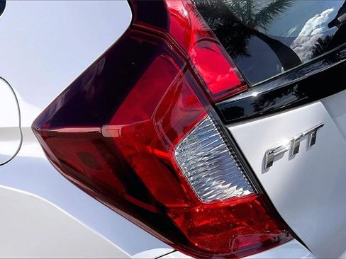 Used 2020 Honda Fit LX image 27