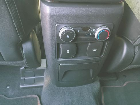 Used 2022 Ford Explorer ST-Line w/ Class IV Trailer Tow Package image 10