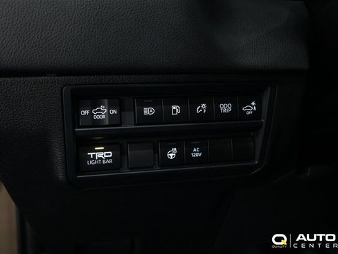 Used 2025 Toyota Tundra TRD Pro AWD/4WD image 23