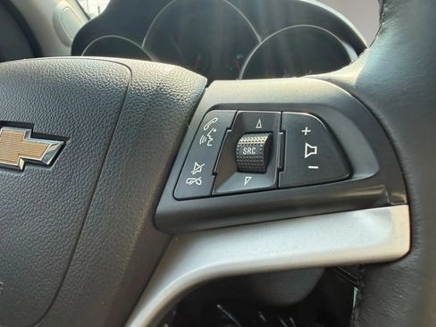 Used 2014 Chevrolet Cruze LT FWD image 18