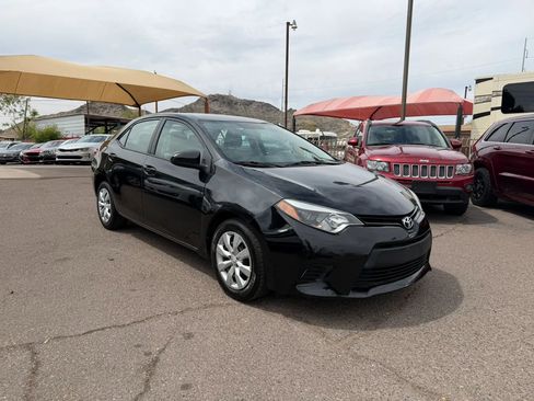 Used 2014 Toyota Corolla LE image 3
