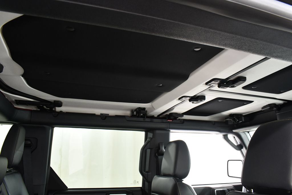 New 2026 Ford Bronco Badlands AWD/4WD image 18
