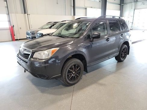 Used 2016 Subaru Forester 2.5i Premium w/ All-Weather Package AWD/4WD image 3