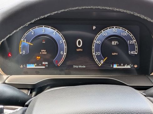 New 2026 Jeep Grand Cherokee Limited w/ Luxury Tech Group II AWD/4WD image 25