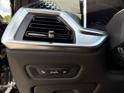 New 2026 BMW X5 xDrive50e w/ Executive Package image 35