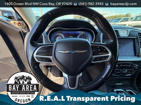 Used 2022 Chrysler 300 Touring L RWD image 20