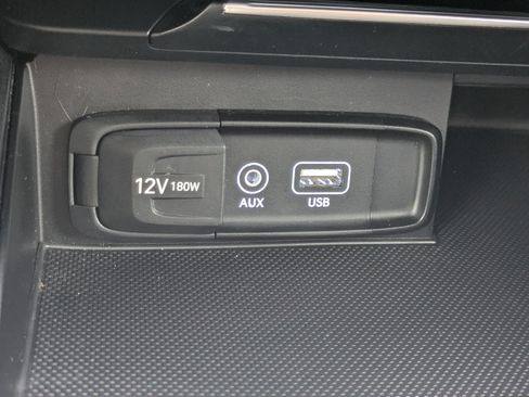 Used 2020 Genesis G70 2.0T RWD image 29