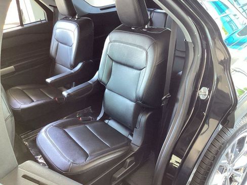 Used 2022 Ford Explorer Limited RWD image 13