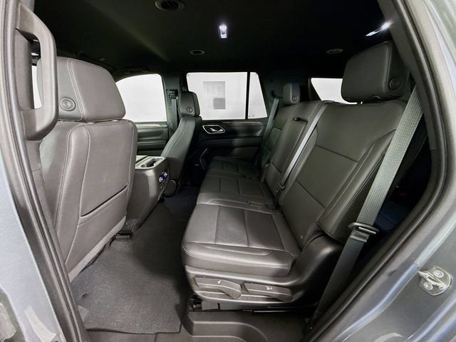 Used 2022 Chevrolet Tahoe Z71 w/ Luxury Package AWD/4WD image 25
