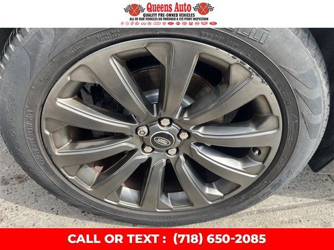 Used 2018 Land Rover Range Rover Velar R-Dynamic SE AWD/4WD image 32