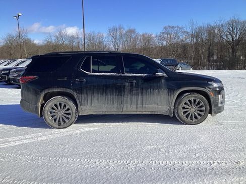 Used 2023 Chevrolet Traverse RS image 8