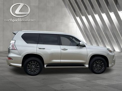 Certified 2023 Lexus GX 460 Premium w/ Premium Package AWD/4WD image 4