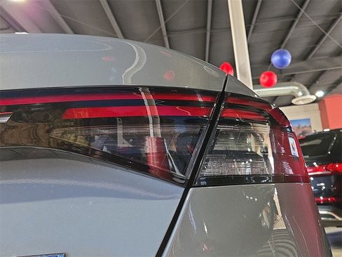 Used 2024 Honda Accord Touring image 10