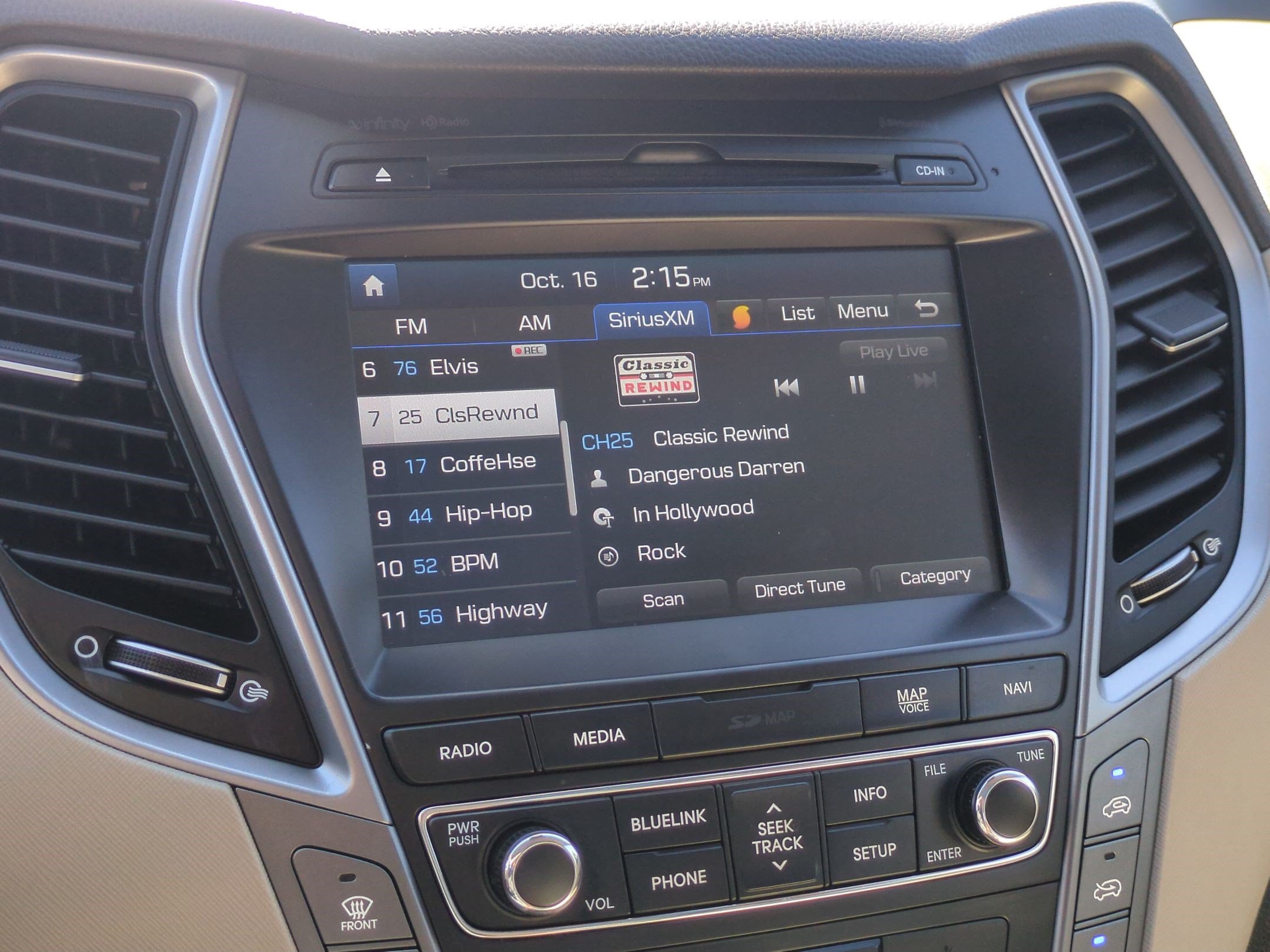 Used 2018 Hyundai Santa Fe Limited AWD/4WD image 23