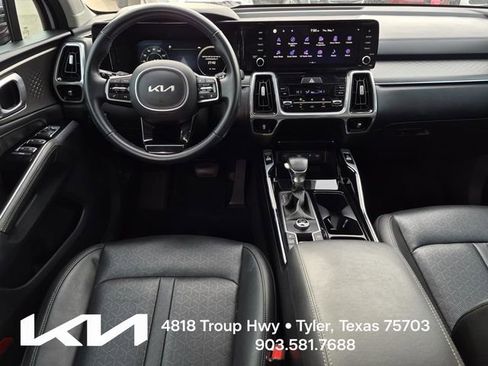 Certified 2023 Kia Sorento SX FWD image 31