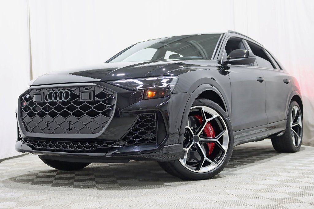 Used 2026 Audi RS Q8 performance AWD/4WD image 6