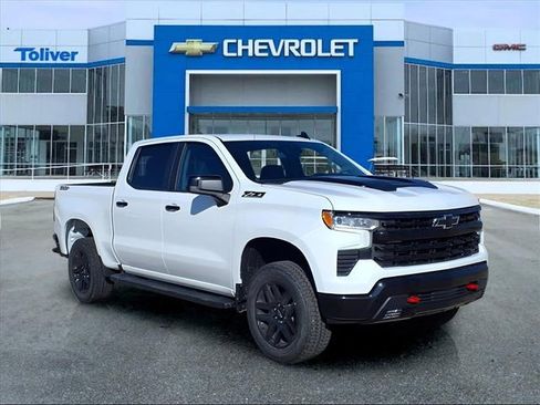 New 2026 Chevrolet Silverado 1500 LT Trail Boss w/ Convenience Package II image 2