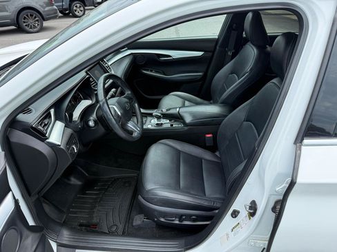 Used 2019 INFINITI QX50 Luxe FWD image 11