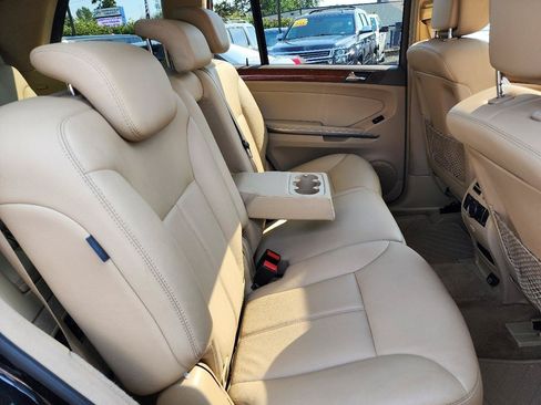 Used 2008 Mercedes-Benz GL 320 CDI 4MATIC image 28