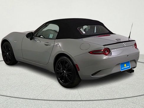 New 2026 MAZDA MX-5 Miata Club w/ Weather Package RWD image 5