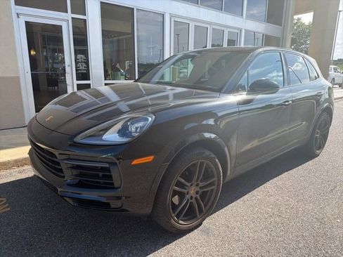 Used 2019 Porsche Cayenne AWD/4WD image 1