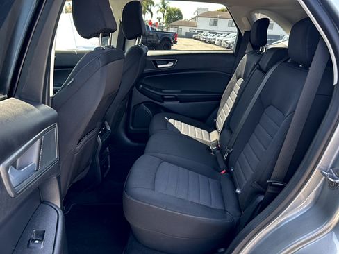Used 2024 Ford Edge SE AWD/4WD image 11
