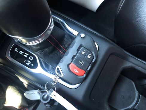 Used 2023 Jeep Wrangler Unlimited Rubicon 392 AWD/4WD image 33