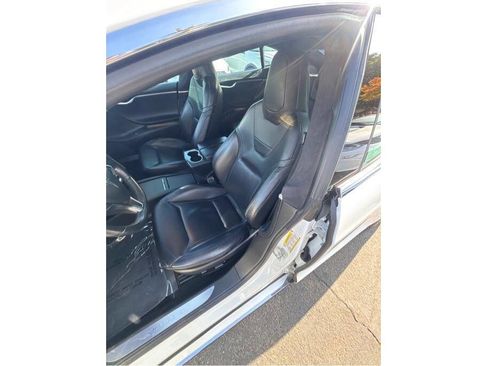 Used 2015 Tesla Model S P90D image 34