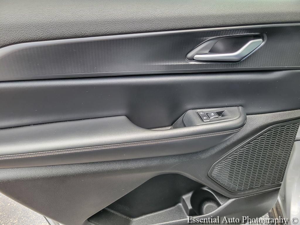 Used 2023 Jeep Grand Cherokee L Laredo RWD image 21