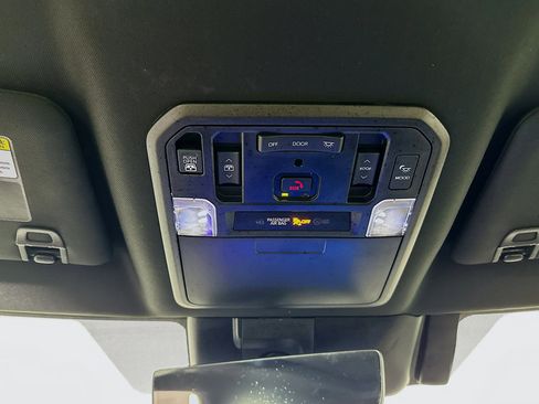 Used 2023 Toyota Tundra Capstone AWD/4WD image 18