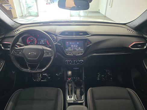 Used 2021 Chevrolet TrailBlazer RS w/ Sun and Liftgate Package AWD/4WD image 10