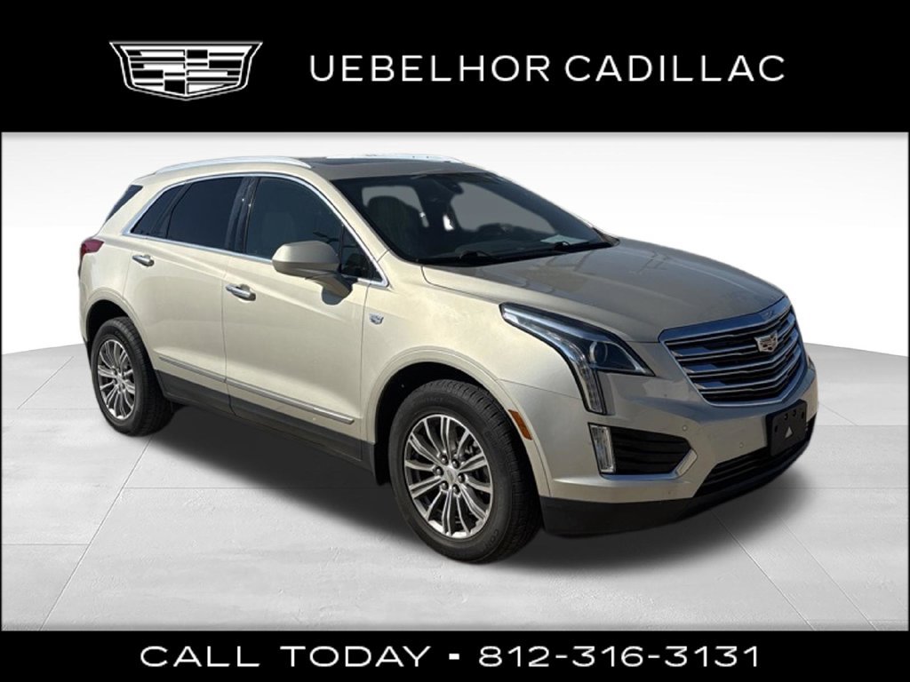 Used 2017 Cadillac XT5 Luxury w/ Driver Awareness Package FWD image 4